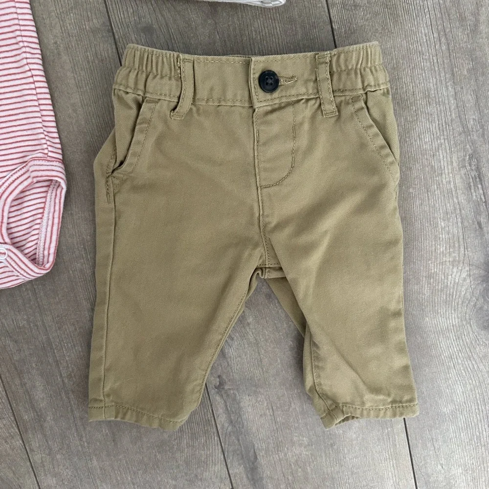 Carter’s & Children’s place 0-3 months Baby Boy matching outfit set 3 piece